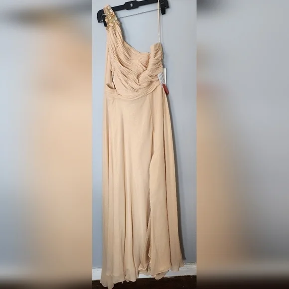 Mac Duggal FLOAT ONE SHOULDER OPEN BACK FLOWY GOWN size 12 (#39) - Picture 11 of 16